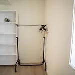 Apartman Vibrant On Bustling Street, Above A Restaurant - Perfect For Tourists, *