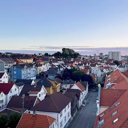 Apartment Vibrant On Bustling Street, Above A Restaurant Perfect For Tourists, Stavanger