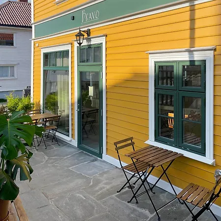 Apartment Vibrant On Bustling Street, Above A Restaurant Perfect For Tourists,
