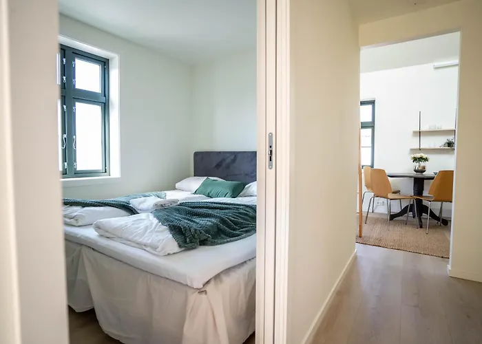 Leilighet Vibrant On Bustling Street, Above A Restaurant - Perfect For Tourists,