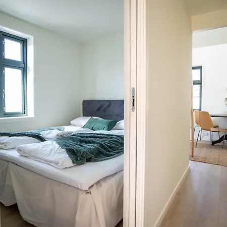 Apartment Vibrant On Bustling Street, Above A Restaurant Perfect For Tourists,